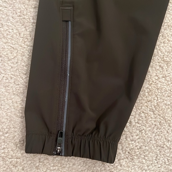 Men’s lululemon joggers in XS - Picture 6 of 8